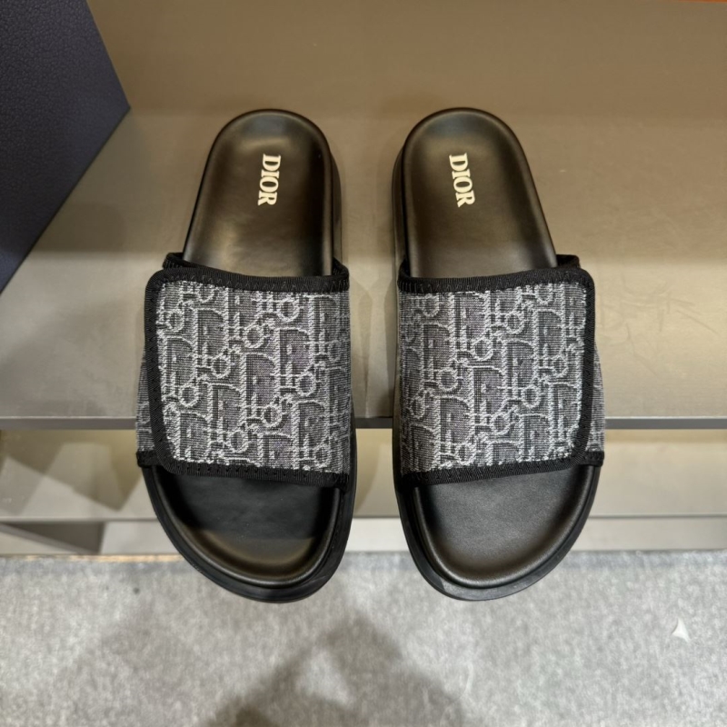 ch**an D*or slippers